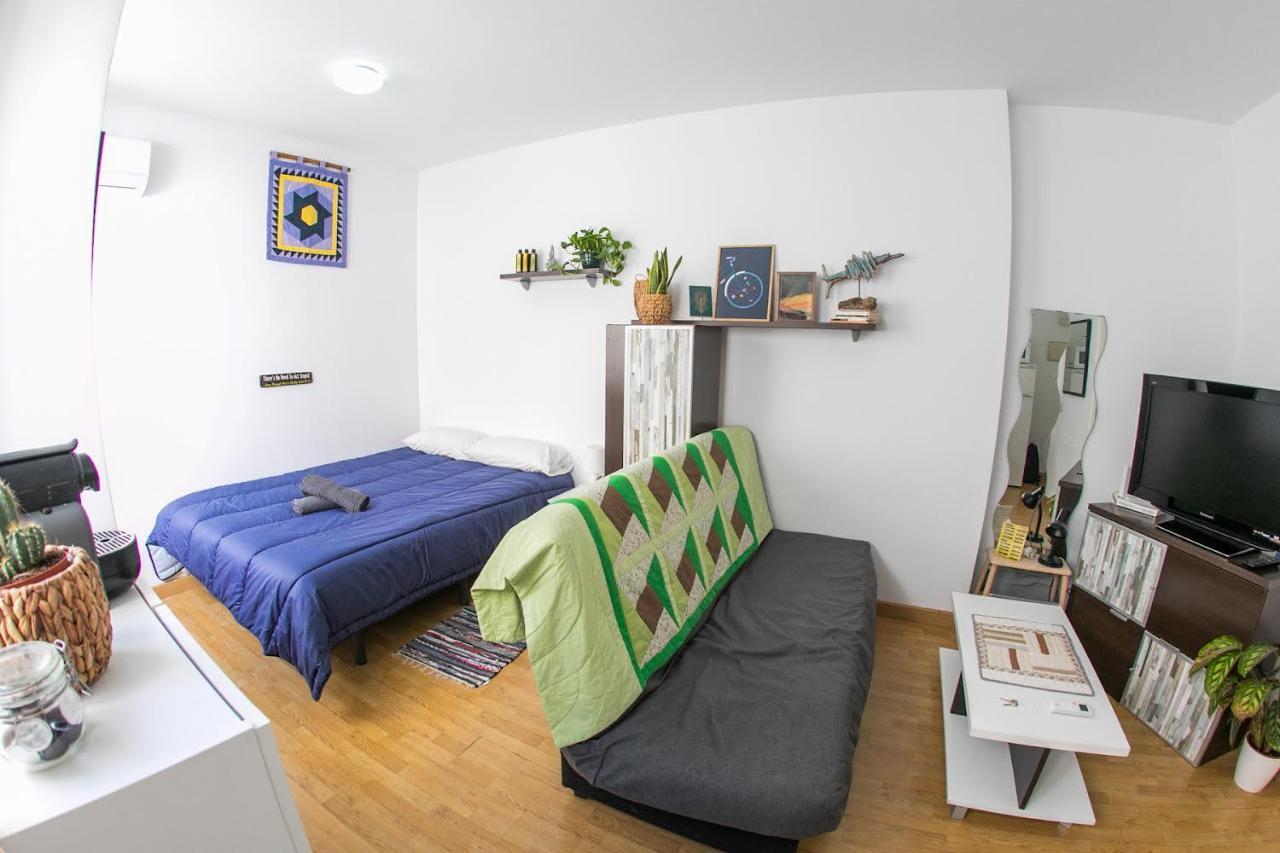 Estudio Cobertizo Apartment Malaga Exterior photo