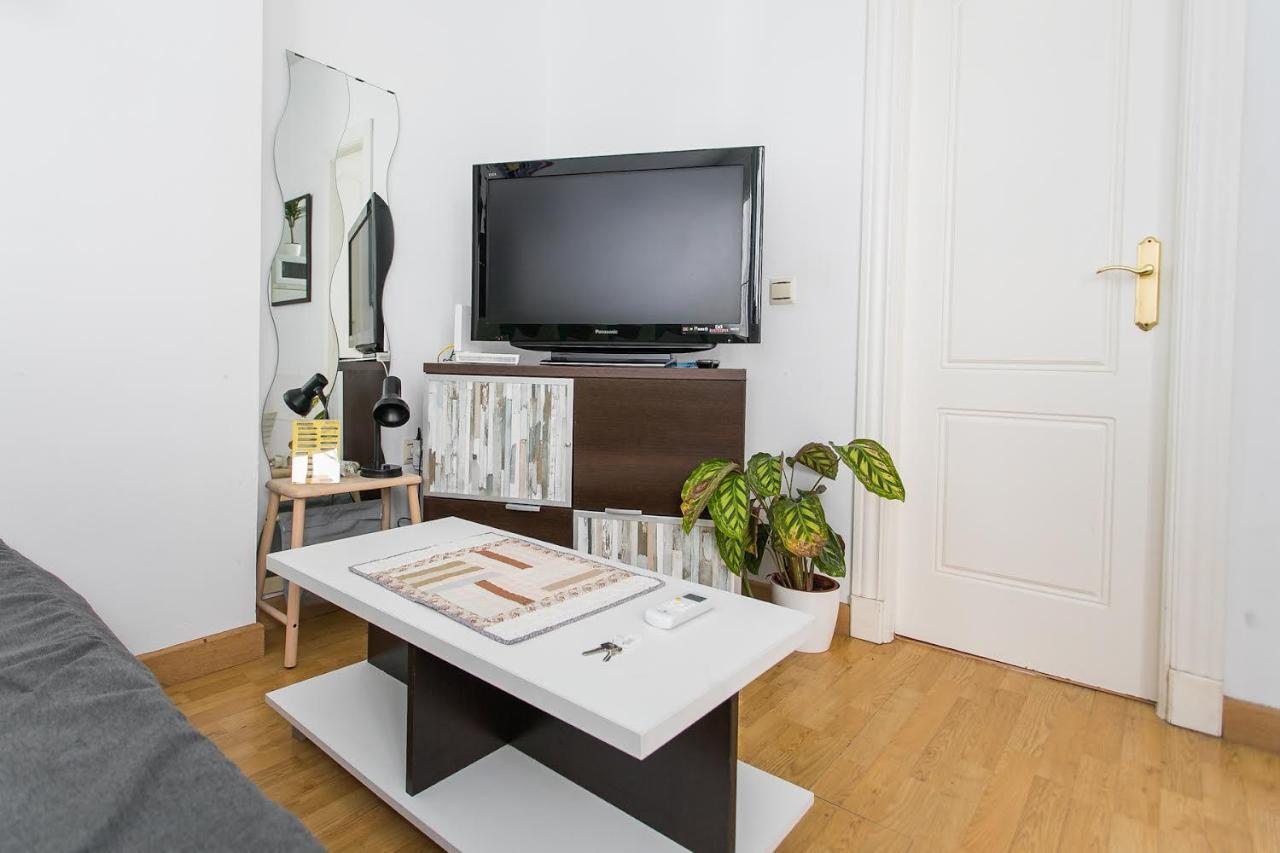 Estudio Cobertizo Apartment Malaga Exterior photo